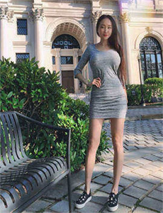 呆妹吃鸡之孤儿小队
