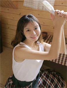 女服务员2018